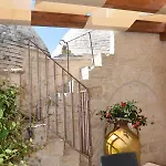 Quei Trulli Divini לינה וארוחת בוקר 3*