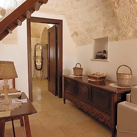 Quei Trulli Divini Bed and Breakfast 4*